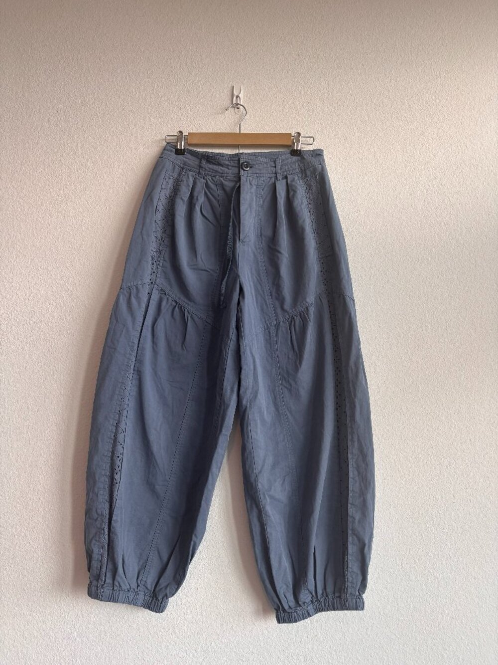 Anthropologie Blue Eyelet Trim Wide Leg Cropped Pants